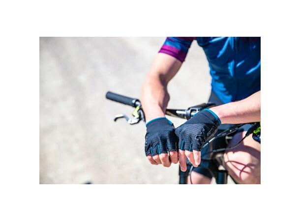 NORTHWAVE FAST SF GLOVE Svart/Blå S Cykelhandske med korta fingrar