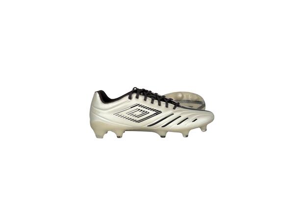 UMBRO Tocco VI Pro FG Vit 42,5 Fotbollsko fasta dobbar 
