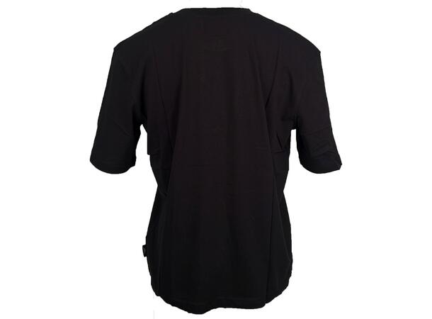 UMBRO Evolution Tee Svart L T-shirt med print 