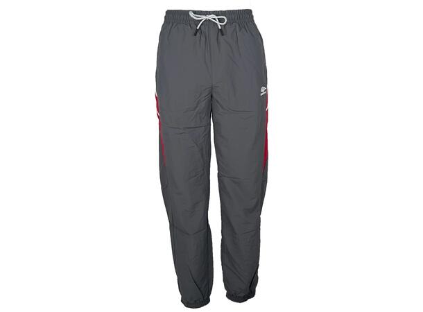 UMBRO Relaxed Track Pant Mörkgrå XS Retrobyxa i nylon 