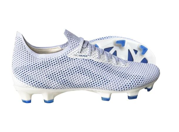 UMBRO Velocita Matrix Pro FG Vit 42,5 Fotbollsko fasta dobbar 