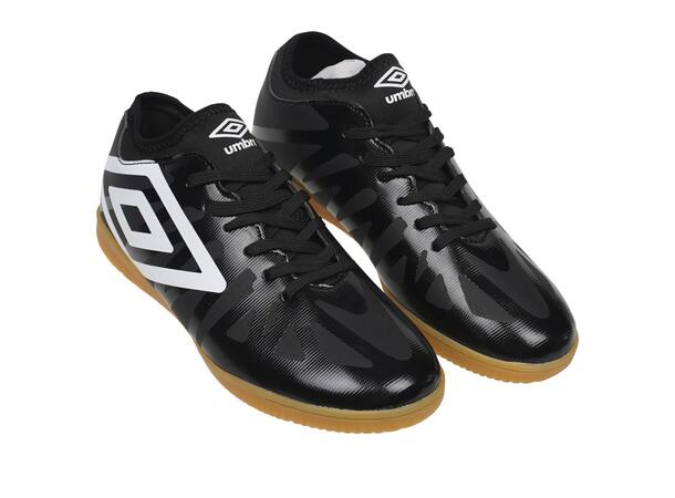 UMBRO Velocita VI 1.0 IC J Svart 35 Juniorsko med snörning (Futsal) 
