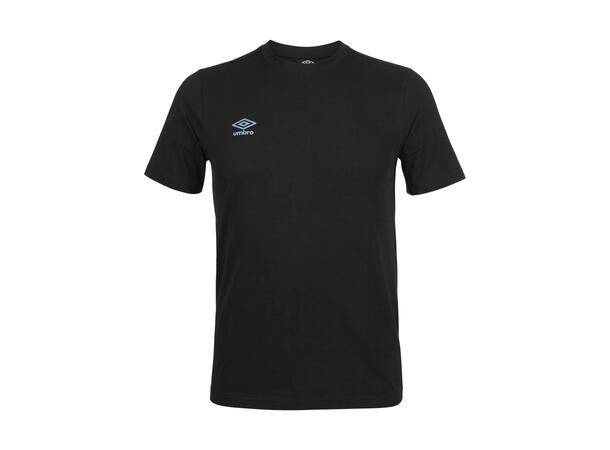 UMBRO Stadium Graphic Tee Svart XS T-shirt med tryck 