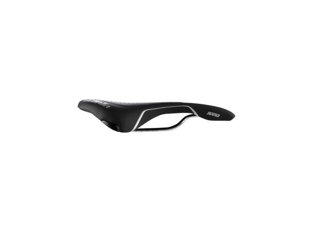 SELLE NOVUS ENDURANCE TI316 SF Svart L3 Selle Italia sadel landsväg 