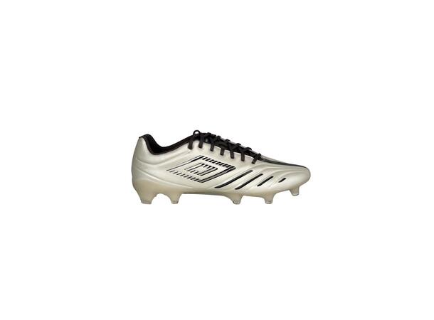 UMBRO Tocco VI Pro FG Vit 41 Fotbollsko fasta dobbar 