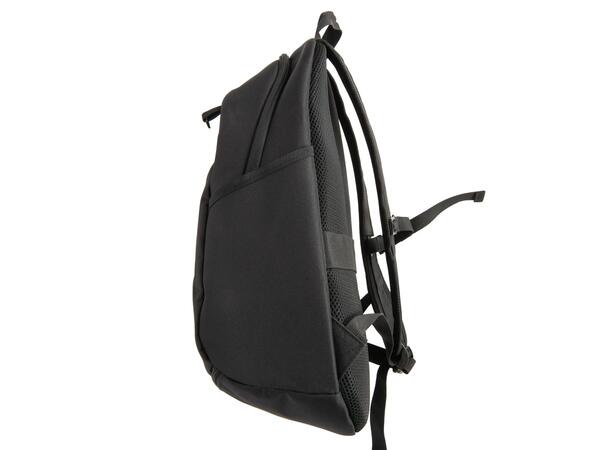 UMBRO Club Backpack Svart 35L Ryggsäck med bollnät 35L 